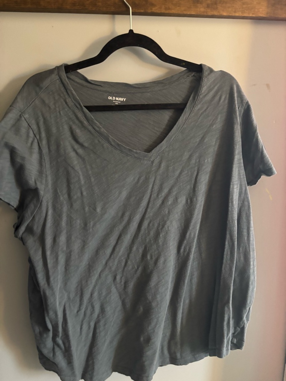 Old Navy Women's Short-Sleeve V-Neck Tee in Slate Gray-Blue